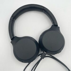 Sony Extra Bass Wireless On-Ear Headphones WH-XB700- Black